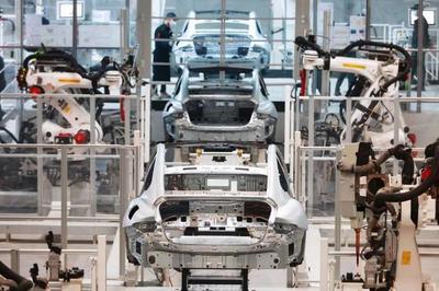 探秘小米汽车工厂 一辆小米SU7的诞生之旅，从涂装工程看匠心工艺